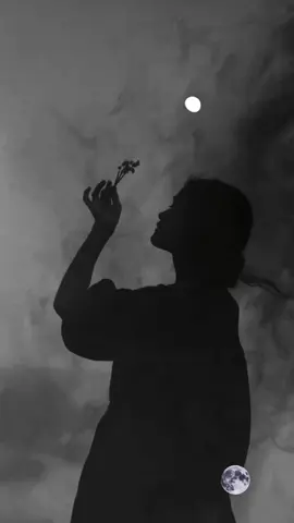 La tristeza y la libertad del corazón de una bruja. 🔮🌙🌕 #darkaesthetic #fyp #paratii #brujeria #witchtok #witch #witchcraft 