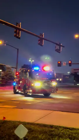 SMFR’s new tiller #southmetrofirerescue #southmetro #southmetrofire #tiller #tractordrawnaerial #tda #ladder34 #smfr #southmetrotiller #fyp #firetrucks #firefighting #firephotography #firebuffing #colorado #firetruck 