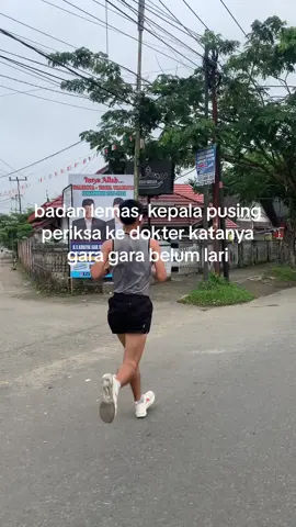 obat segala penyakit ya🤣 #lari #pelarikonten #binsik #binsikbareng #fyp #fypシ゚ #fypdong #fyppp #foryoupagе 