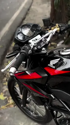 waktunya istirahat dulu sampai kembali diversi terbaru🥀#cb150r #cb150rmodifikasi #cb150rstreetfire #cb150rold #xybcaa #fypシ゚ 