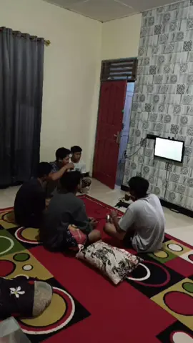 #fyp # nikmati perkumpulan ini sebelum menjadi kenangan bersama kwan#blm semuanya ini ngumpul @kami87 #tetap solid#