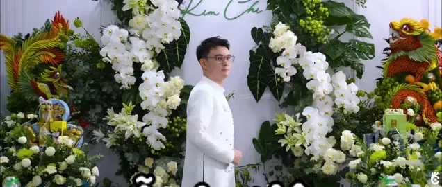 Gợi ý một tone màu gia tiên sang trọng, thanh lịch 💚🤍 Videography: HayDay Media #weddingvibes #weddingdecor #aconcept