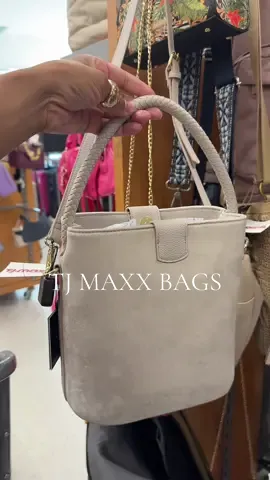 So many great bags @TJ Maxx recently! Yall know i left with 1,2 or maybe 3 🥰 #tjmaxx  #tjmaxxfinds  #tjmaxxhaul  #tjmaxxshopping  #tjmaxxpurses  #pursetok  #creatorsearchinsights 