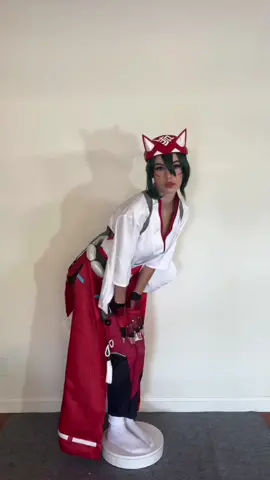 it was so hard to keep still LOL🦊 #kiriko #kirikocosplay #overwatch 