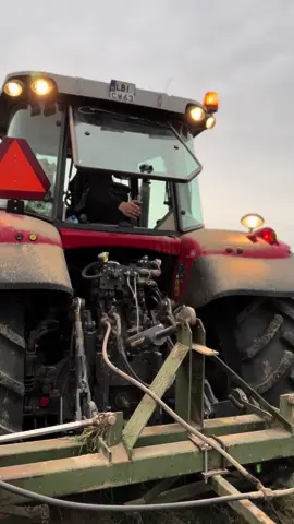 Tak go załatwiłem xddd#dc #fyp #opor #foryou #jkubek #agrorolnitv #agrokubaaa #zapierdalactrzeba #oporem #ostreducienakogucie🚨 #oporowocałodobowo #masseyferguson 