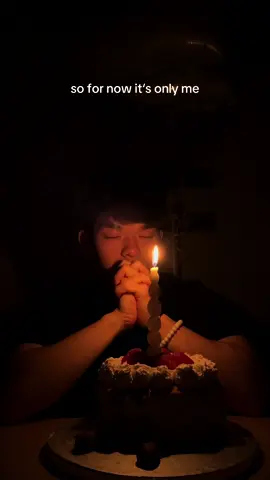THE song of the year. 🤍 #foryou #arianagrande #birthday #viral #wecantbefriends #fyp 