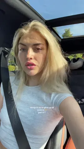 In loveee!! #Vlog #lashextensions #thingstodotoglowuptillsummer 