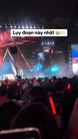 Tâm đắc nhất luôn 🫶🏻✨ #concertanhtraisayhi #hieuthuhai @HIEUTHUHAI 