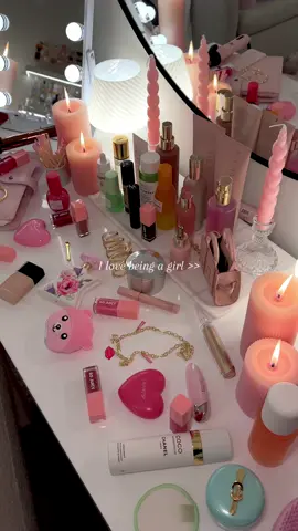 I love being a girl 🫶 #pinterestaesthetic #pinterestgirl #beingagirl #girlygirlaesthetic #jolanibeautyroom 