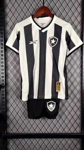 KIT INFANTIL BOTAFOGO 24/25 02 a 16 anos ⚪️⚫️ Garanta a sua agora com FRETE GRÁTIS 📲 ‪+55 85 99246‑5115‬ #futebol #fy #fyp #Soccer #botafogo #foryoupag #brasileirao 