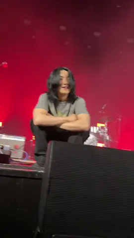 dongkyu... you are sooo fine #wavetoearth #w2e #wte #dongkyu #신동규 #wavetoearthband #웨이브투어스 #concerts #kpopfypシ 