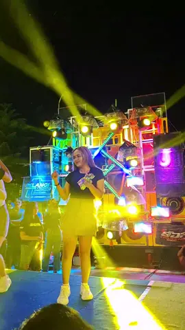 Sisa cek sound kemarin malam🔥 >> pelangi music #dancer #karnaval #karnavalbandung #ceksound #fypp #jombangtiktok #bpaudioofficial #fyppppp #xyzabc #soundhoreg #jombang24jam #pelangimusic 