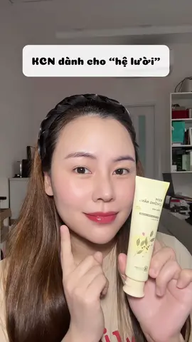 Vừa chống nắng, vừa dưỡng da lại nâng tông makeup siêu đẹp. Sp thuần chay được các mẹ bầu tin dùng nè #comem #hayhay #kemchongnang#kemchongnangngnanghayhay #kemchongnangcomem #kemchongnangnangtong #kemchongnangdaudaumun #toneup #skincare #skincareroutine #lamdep #goclamdep #xuhuong 