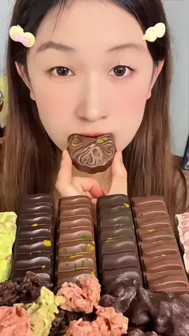 Dubai chocolate muks | Cre: Douyin #douyin #mukbang #asmrsounds #fyp #eating #mukbangeatingshow #xuhuong #andichochi122 #thanhantrungquoc #chocolate #mukbangvideo #mukbangasmr 