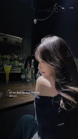 Uống thêm một chút rồi ta sẽ hôn... #martini #maucapcut #lyrics #hetpin #nhachaymoingay 