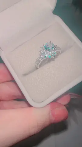 Em nhẫn hot hit của nhà e , e nhẫn sen dáng dày dặn , xinh xắn #uytinchatluong #Bac_Lopa #xuhuongtiktok2024 #bactachuan #quatangbangai 