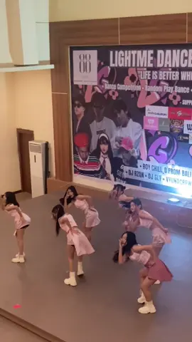 Love dive by ADOF  ini pas pergantian musim banyak yg kurang fitt jd ga gitu maksimal😔 #ive #banjarmasin #kpop #dance #fyp