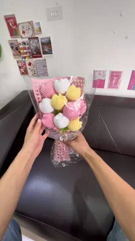 So cute #flower #flowers #rose #roses #tulip #tulips #gift #crochetflower #birthdaygift #flowerbouquet #foryou #fyp #tiktokshop #tiktokshopfinds #tiktokshopping 