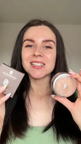 Natural Mineral Foundation -  Cruelty-Free, Vegan, Clean. www.barefacedbeauty.co.uk #mineralmakeup #veganbeauty#crueltyfreemakeup #cleanbeauty  @barefacedbeautyuk