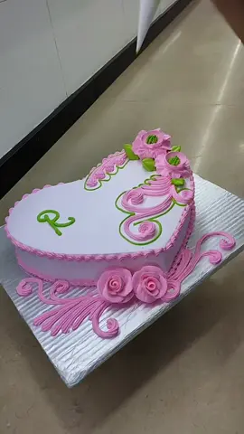 R Naam ka cake love #foryou #irfanprinc2 #LoveIsLove #pakistan #Love 