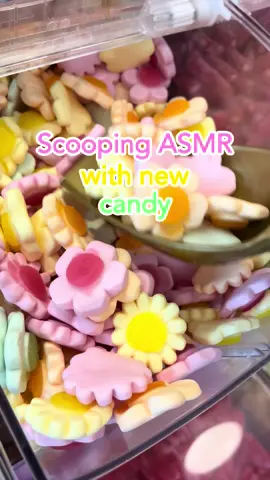 Which scoop was most satisfying? 🍬✨ #asmr #candy #bonbonswedishcandy #scoopability 