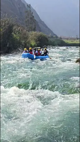 Vive una aventura diferente.☀️💙 #viajes   #foryu   💖😘 #aventura #canotaje #lunahuaná #viajes #tiktokperu #parati #videoviral #2024 #momentos #favoritos #🛶 #teamoperu  #☀️☀️ #🇵🇪❤️ 