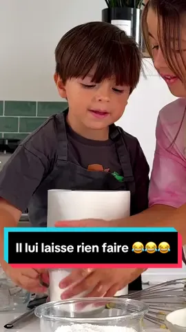 Quand tu embauches un commis mais que t’arrive pas à déléguer 😂😂😂  #humour #drole #fun #rire #lol #mdr #patisserie #frereetsoeur #brothersisterlove #kids #papa #dad #daddy 