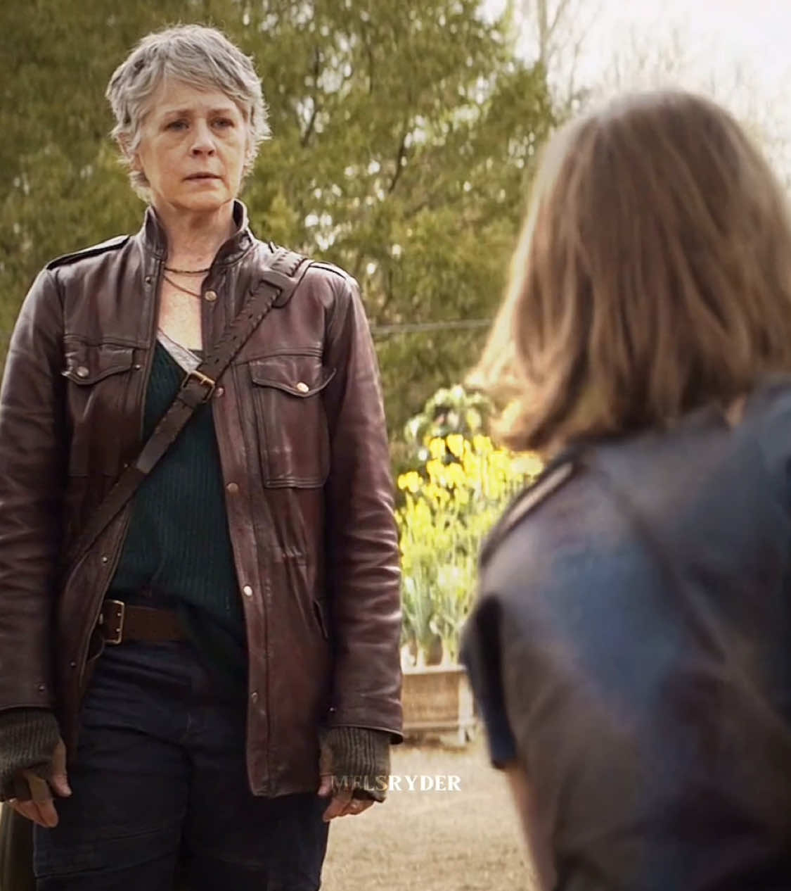 her little girl… #thewalkingdead #twd #carolpeletier #thebookofcarol #melissamcbride #sophiapeletier 