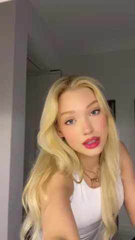 Hayat bu şarkı gibi hissettirmeye başladı mene vertayyy