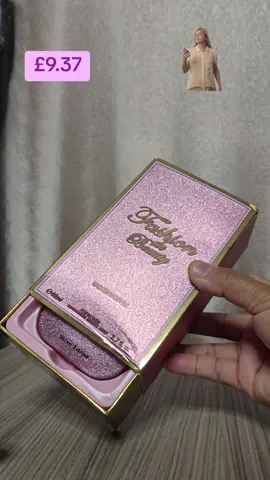 #handbag #design #women #glitter #perfume #nicesmell #very #cheep #price #buynow #viraltiktokvideo #viral_video #fyp #hi #girls #foryour 