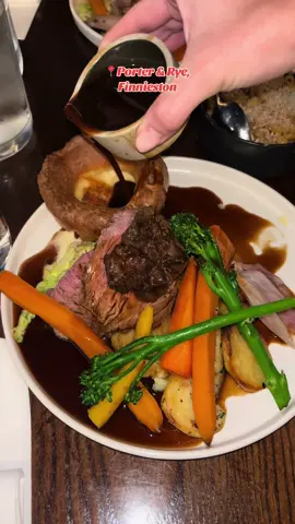 Sunday roasting😮‍💨 📍Porter & Rye, Finnieston  ✨Could this be the best Sunday roast in Glasgow?✨  Welcome to the Sunday Roast series as I begin working my way round Glasgow to find the best Sunday roast out there 🤩 starting incredibly strong with a Sunday roast from @porterandrye in Finnieston and it was sublime ❤️‍🔥❤️‍🔥❤️‍🔥I defo need to work on my gravy pour thought 😂 ⭐️HIGHLY RECOMMEND⭐️ #glasgowfoodie #glasgowfoodies #glasgowfood #glasgowrestaurant #glasgowrecommendations #glasgoweats #glasgowwestend #glasgowroast