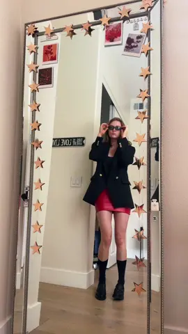 good morning beautiful people, grwm to head to a shoot❤️