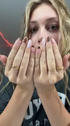 My fall nails, love how these turned out🍁 #nails #athomenails #nailtech #fallnails #nailinspo #fallnailinspo #fallnailart #nailart #naildesigns #brownnails #fall #nails #fyp #viral 