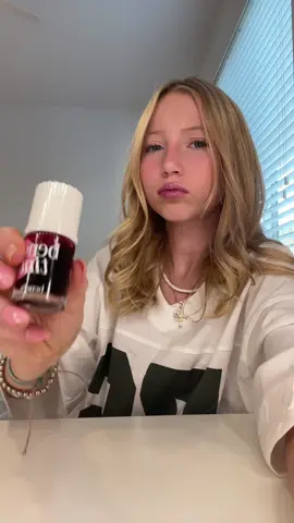 benetint>> 🪞🪞 @Benefit Cosmetics #makeup #Jesuslovesyou #benefitcosmetics #blush #fypage #joyaisabella #piercingyourownear #funny #outfits #Summer #xybca #skincare #benetint #fashion #skincaremakeup 