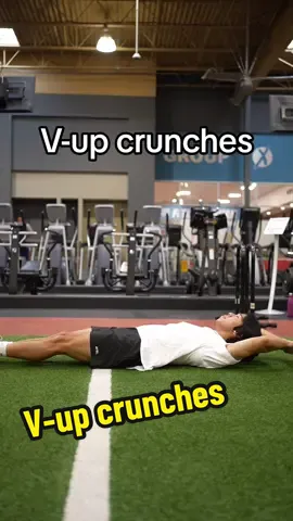 If you’re doing V-up crunches, I challenge you to avoid having your feet touch the ground. This way you’re able to keep tension on the abs in the most stretched part of the range of motion #fyp #Fitness #gym #bodybuilding 