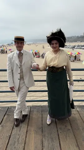 we went on 7 dates in 7 decades 💃🏻🕺🏻