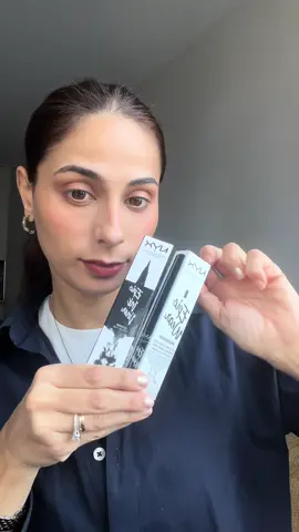 New Trend Black-White eyeliner hack🖤🤍 #BeautyTok #fyp #teamwork #fy #vancouverinfluencer #ugccommunity #ugccontentcreator #Eyeliner #eyelinerhack @NYX Professional Makeup