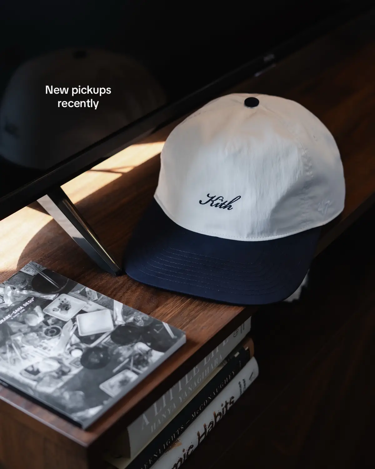 Some new items I picked up/were sent over to me recently #minimal #aesthetic #edc #mensessentials #mensbedroom #desksetup #pens #kith #simplehuman #hototools #nike #manscaped 