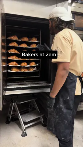 Night shift life🥹 #nightshift #chefd #chefdhanush #sleepless #comedy #pain #pastrys #back #table 