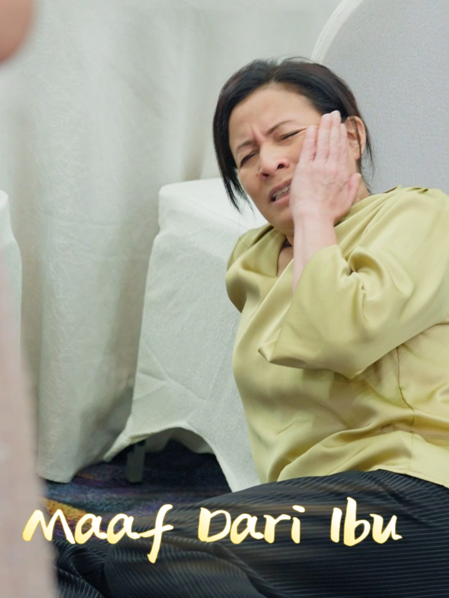 😡Teddy, kenapa kamu berubah sperti ini! Tidak hormat! Tidak tahu caranya berterima kasih kepada ibumu! 💕Nonton [Maaf Dari Ibu] hanya di ReelBuzz App! 🎉 Klik link di bio untuk Download ReelBuzz App & Nonton DRAMA TERBAIK! #reelbuzz #maafdariibu #filmpendek #movieclips #tv #tvseries #romance #Relationship #ibudananak #revenge