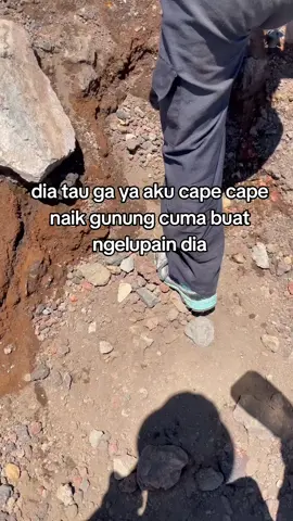 harus sembuh dg mdpl #fyp #pendakiindonesia #pendakicantik #gunungslamet3428mdpl #gunungslamet #atapjateng #mtslamet3428mdpl #mtslamet #gamon 