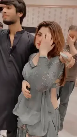 kar do Sanu Pyar di#trendingvideoviralvideo #anfeerzmyaccount #viralfulltrending 