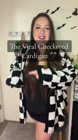 Replying to @Ev Cor Love how roomy these are! I’ll be getting the pink 2XL this week! 💕 This is 3XL!  #cardigan #plussizefashion #plussize #OOTD #tiktokshop #tiktokmademebuyit #falldealsforyoudays #falldealsforyou #plaidcardigan #checkeredcardigan 