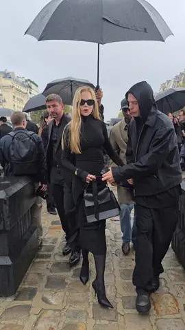 #nicolekidman #TikTokFashion #pfw #balenciaga 