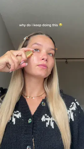 spilling makeup on my clothes is becoming a regular occurrence 🫣 #makeupfail #foundation #stain #girlythings #makeuponclothes #foundationfail 