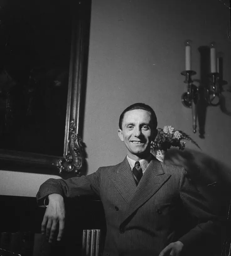 #josephgoebbles #دکتۆر_گۆبلز #میلەتی_گەمژه #کورد_quotes #تحفيز #ووتە #7q7_quotes #quotes_man #ووتەی_پیاو #نووسەرەکان #ووتە_kurd #kurdish_quotes #kurdish_ووتە #qu0tesi 