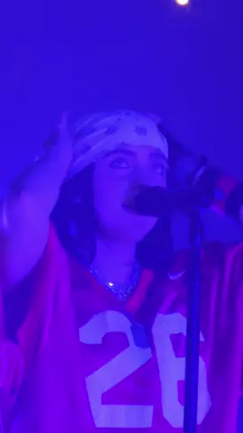 #billieeilish #openingshowbillie #billiequebec #lunch #hitmehardandsoft #hmhastour #chihiro #billieeilishopeningshow #billie #eilish #birdoffeather #billietour #billieeilishtour #hte #auebec #canada #billiecanada #billiefirstshow #wilflower @BILLIE EILISH @Billie Eilish Home @FINNEAS 