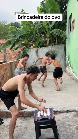 Brincadeira do ovo | ovada: #viraltiktok #ovo #ovada #brincadeiras #emcasa #quintal #desafios #humor #fyp #fy #corrida #lapada #kkkk 
