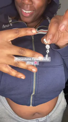 This is the cutest belly ring i have right now 🌝❤️!! I love the details & design on it  Psssttt & This Is Your Sign To Get Your Belly Pierced !!💋 #bellyrings #tiktokshopnewarrivals #rhinestonebellyring #navelpiercings #tiktokshopfind  #flowerbellyring #bellypiercing 