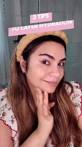 layer hydration like a pro! #skincarelayering101 #skincarelayeringtips #skincarehydrationglow #hydratingskincare #plumpskincare #skincareadviceforyou 